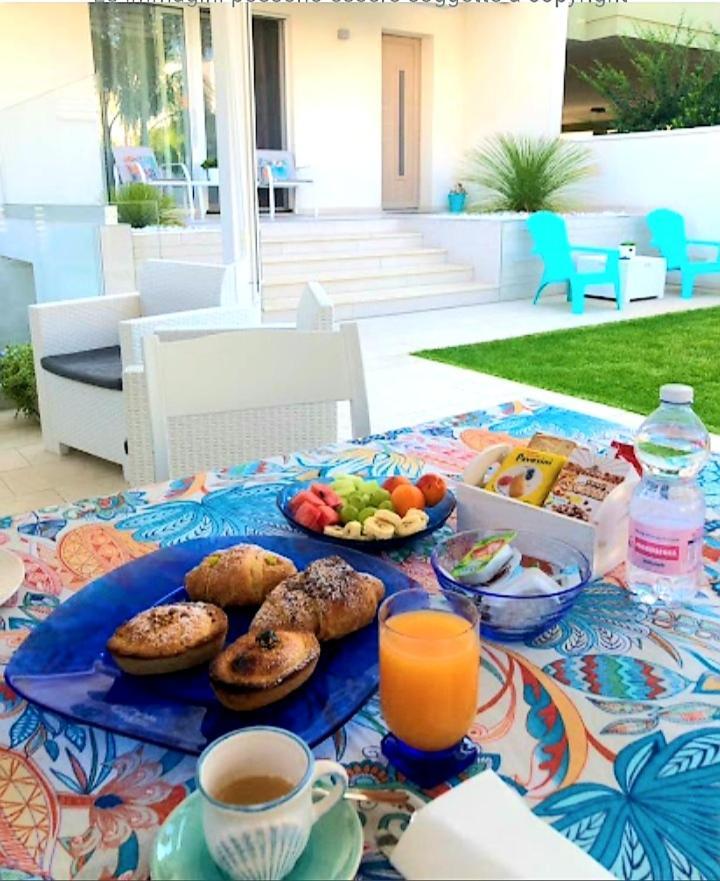 Joshua Rooms Porto Cesareo Buitenkant foto